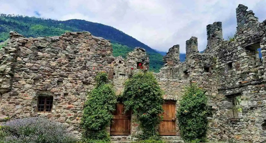 Castel Grumello, Italy